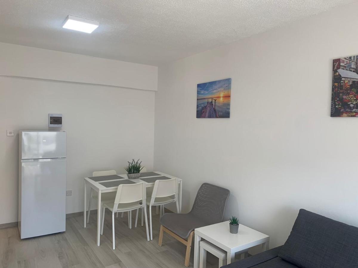 Prestige Worldwide Apartments Agia Napa Buitenkant foto